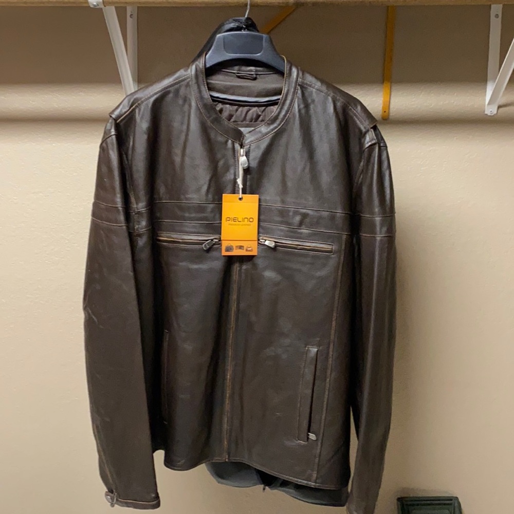 Men’s Wilda pielino premium leather jacket, sz 3 x, never been worn!! NWT